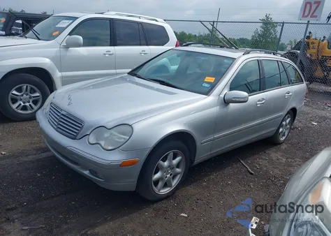 2002 Mercedes-Benz C 320 z USA, uszkodzony, nr VIN WDBRH64J52F143983